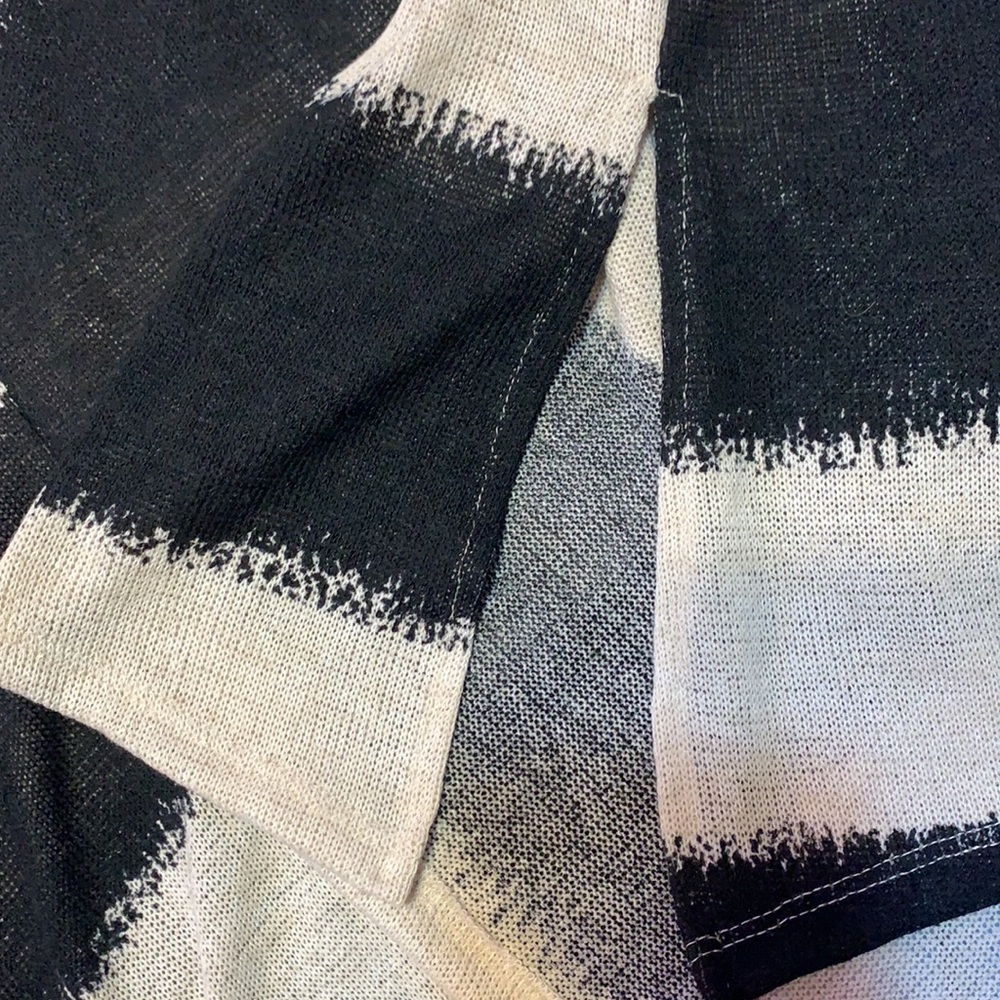 ❌DONATED❌Cherish Black White Stripe Drop Shoulders Boxy Tunic Top - Picture 9 of 12